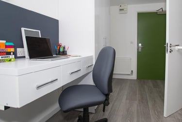 1 bed studio, Popes Lane, West Ealing, London, W54NG - Image 6